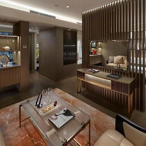 The Landmark Mandarin Oriental Hong Kong